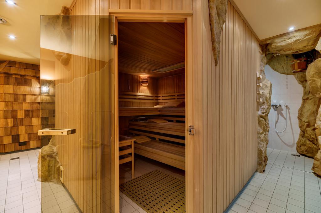 Waldhotel Vogtland Клингенталь Экстерьер фото
